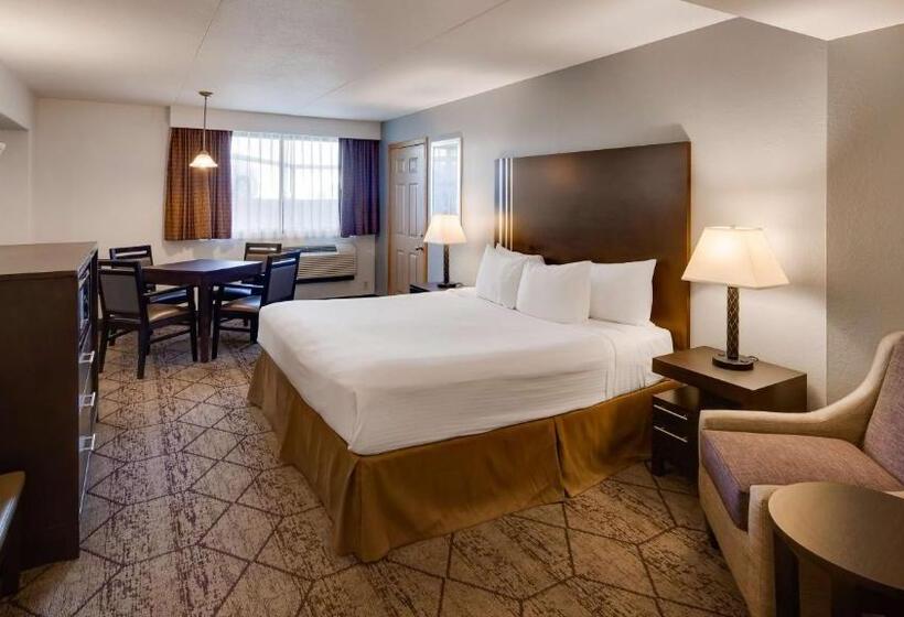 Deluxe Suite King Bed, Best Western Plus Longbranch Hotel & Convention Center