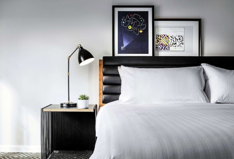 适用于残疾人士的豪华房间, Freepoint Hotel Cambridge, Tapestry Collection By Hilton
