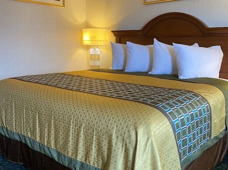 Номер Стандарт, Harrisonville Inn & Suites