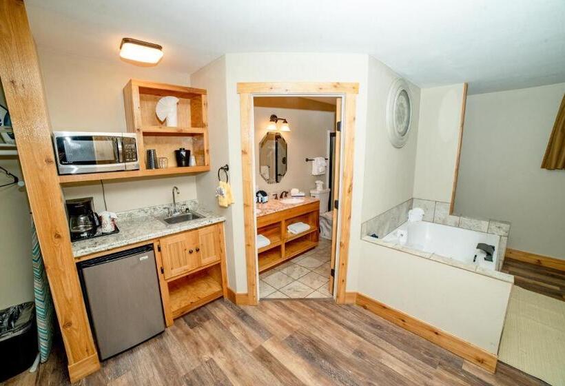 Люкс Повышенной Комфортности, Murphy's Resort