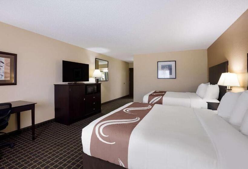 스탠다드 룸, Quality Inn & Suites Big Rapids Near University