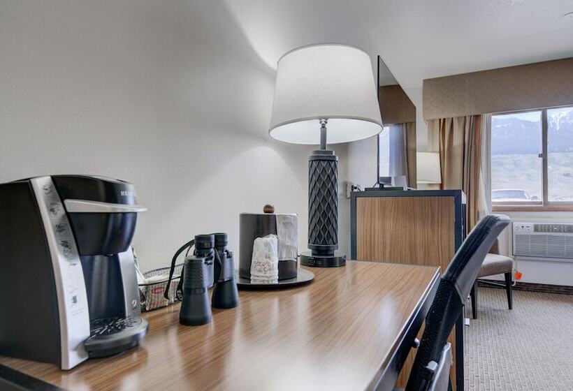 Номер Стандарт 2 Двуспальные Кровати, The Ridgeline Hotel At Yellowstone, Ascend Hotel Collection