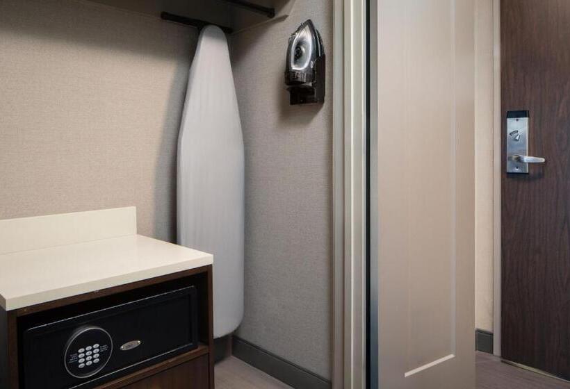 Habitació Estàndard Llit King Adaptada per a persones amb mobilitat reduïda, Dallas Addison Marriott Quorum By The Galleria