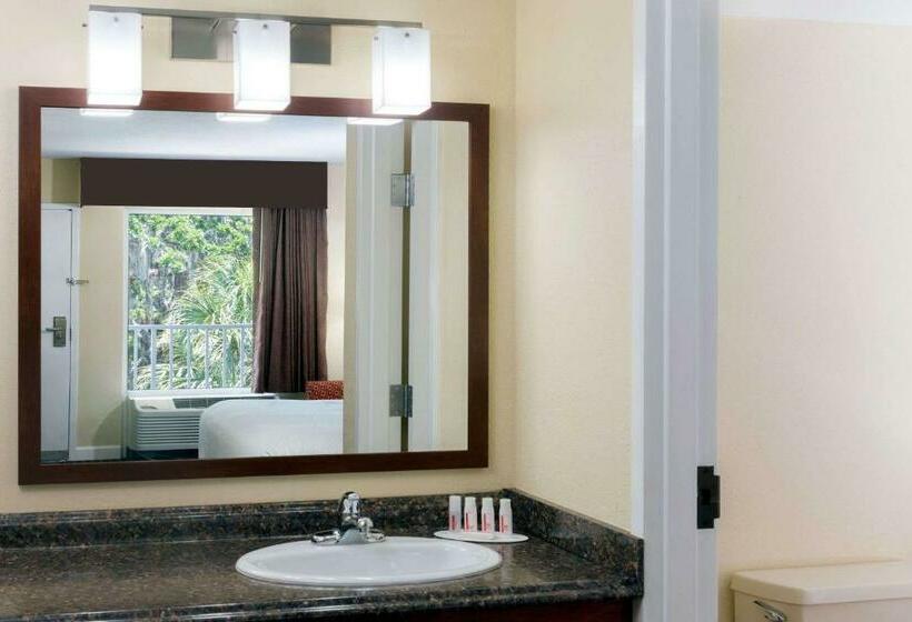 Стандартный Номер Кровать Кинг, Days Inn By Wyndham Port Charlotte Town Center