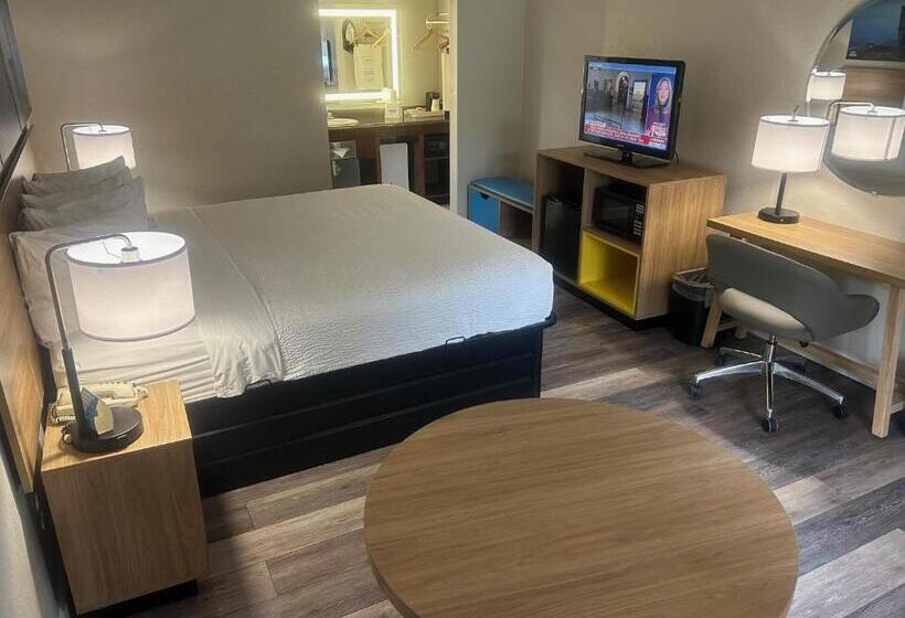 Стандартный Номер Кровать Кинг, Days Inn By Wyndham Port Charlotte Town Center
