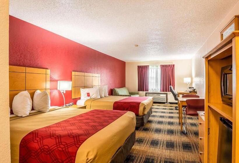 سوییت, Econo Lodge At Wanamaker