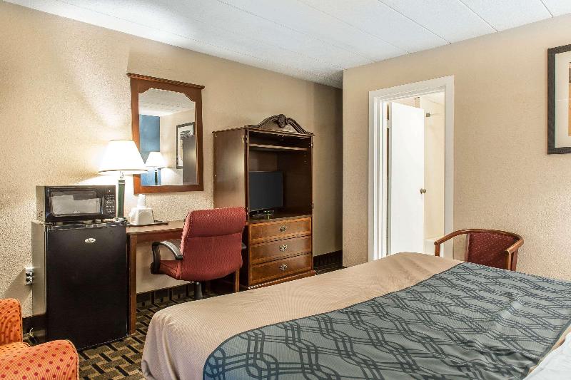 带大床的标准间, Econo Lodge Cranston  Providence