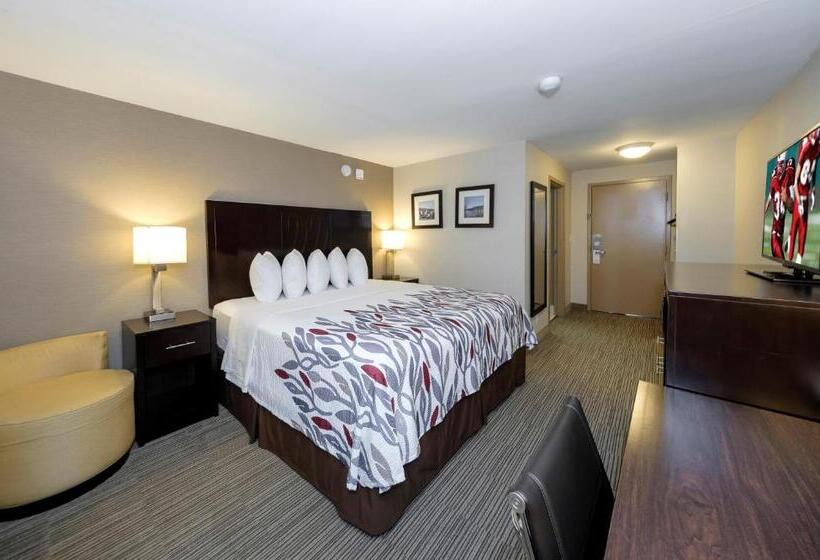 Номер Superior, Red Roof Inn & Suites Newburgh   Stewart Airport West Point