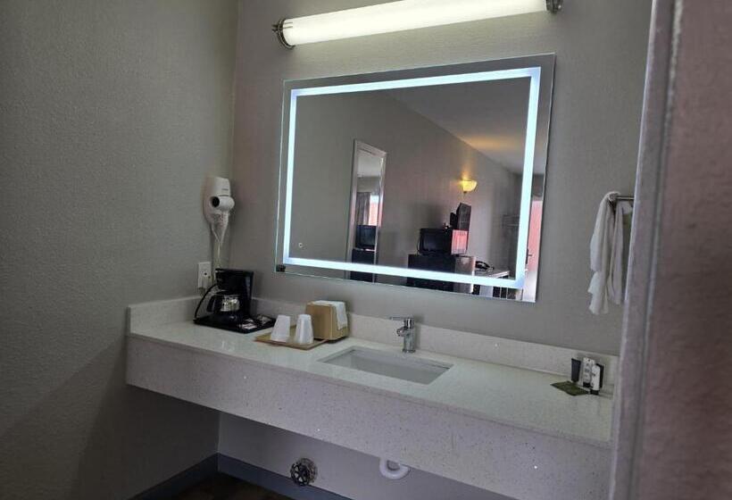 스탠다드 룸 더블 침대 2개, Americas Express Inn South Hill