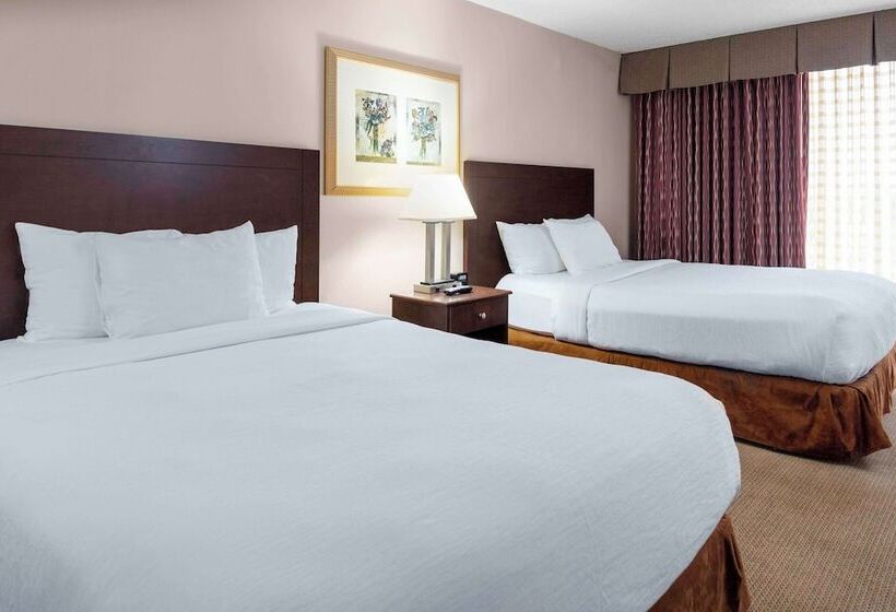 سوئیت برای معلولان, Embassy Suites By Hilton Kansas City Plaza