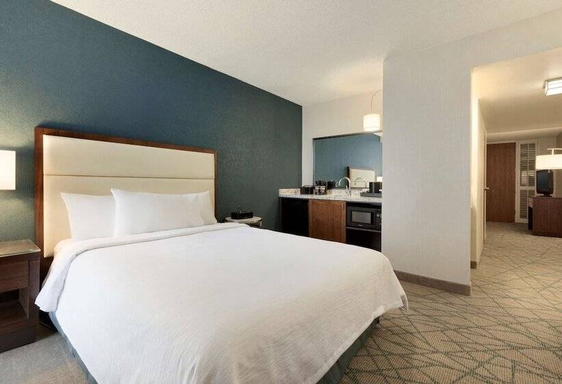 장애인을 위한 스위트, Embassy Suites By Hilton San Luis Obispo