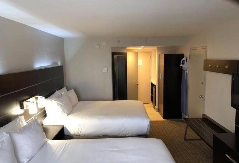 Номер Стандарт 2 Двуспальные Кровати, Holiday Inn Express Hotel & Suites Miami   Hialeah, An Ihg