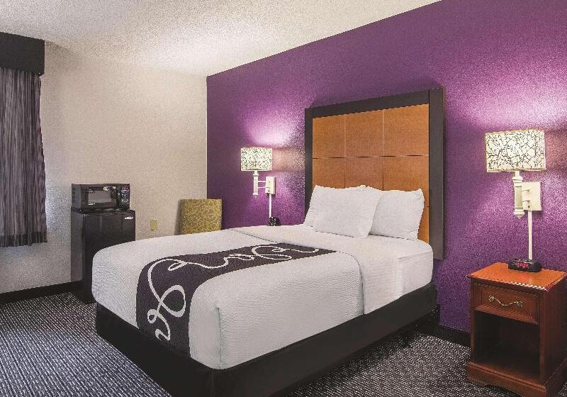 Номер Стандарт, Howard Johnson By Wyndham Sacramento Downtown