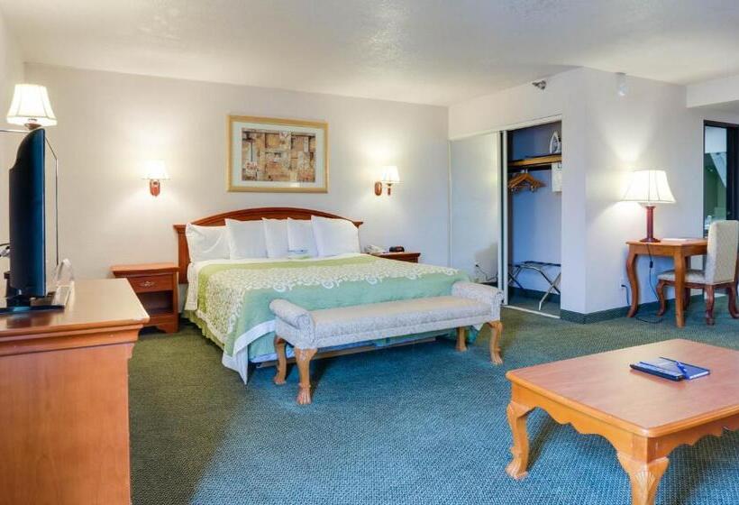 Студио Стандарт Кровать Кинг, Days Inn & Suites By Wyndham Fullerton