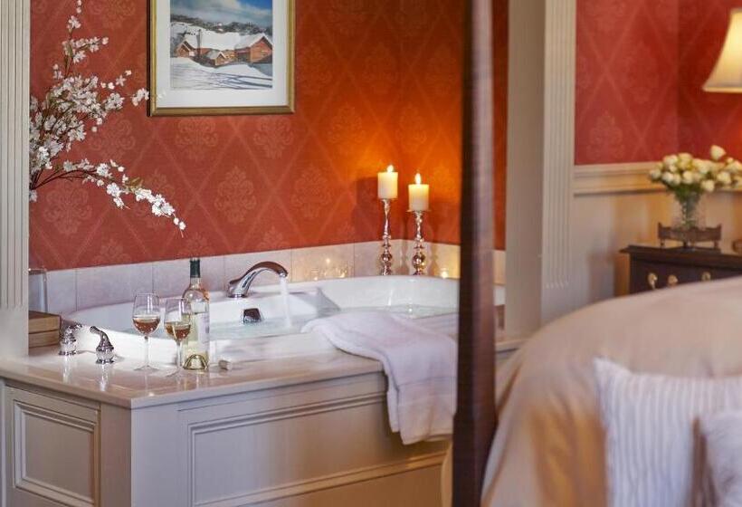 Deluxe Suite King Bed, Green Mountain Inn