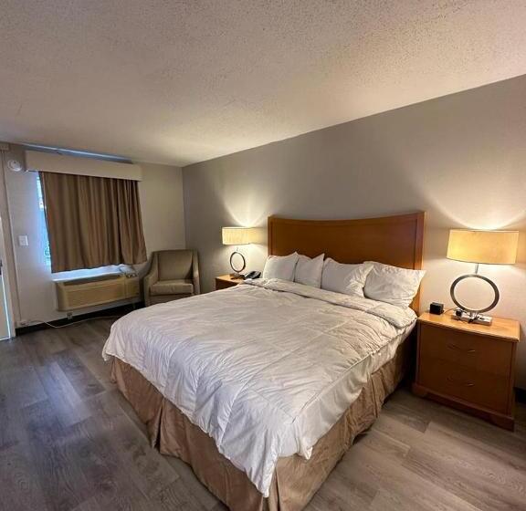 Семейный Номер, Lanett Inn