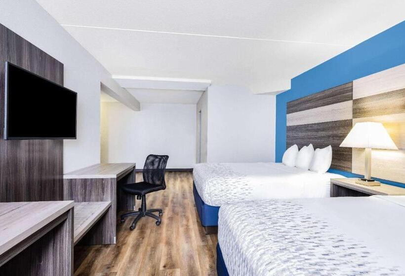 سوییت خانوادگی, Wingate By Wyndham Wichita Airport