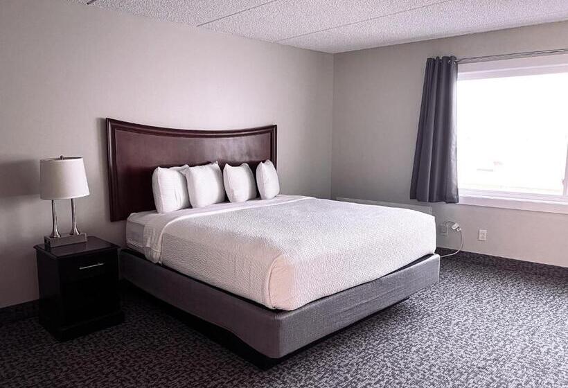 Номер Deluxe Кровать Кинг, The Georgian Lakeside Resort