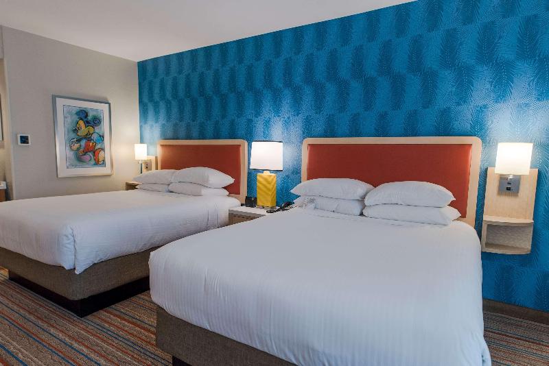 اتاق لوکس با چشم‌انداز استخر, Howard Johnson By Wyndham Anaheim Hotel & Water Playground