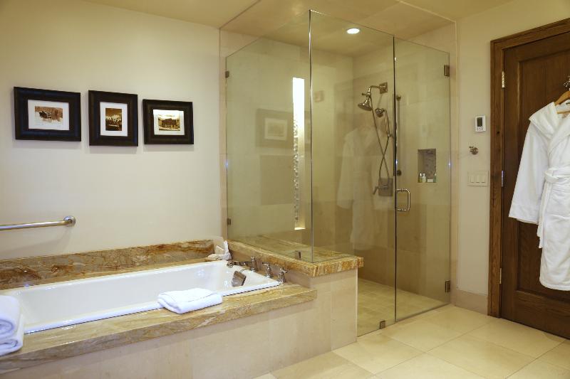 آپارتمان 2 خوابه, Howard Johnson By Wyndham Anaheim Hotel & Water Playground
