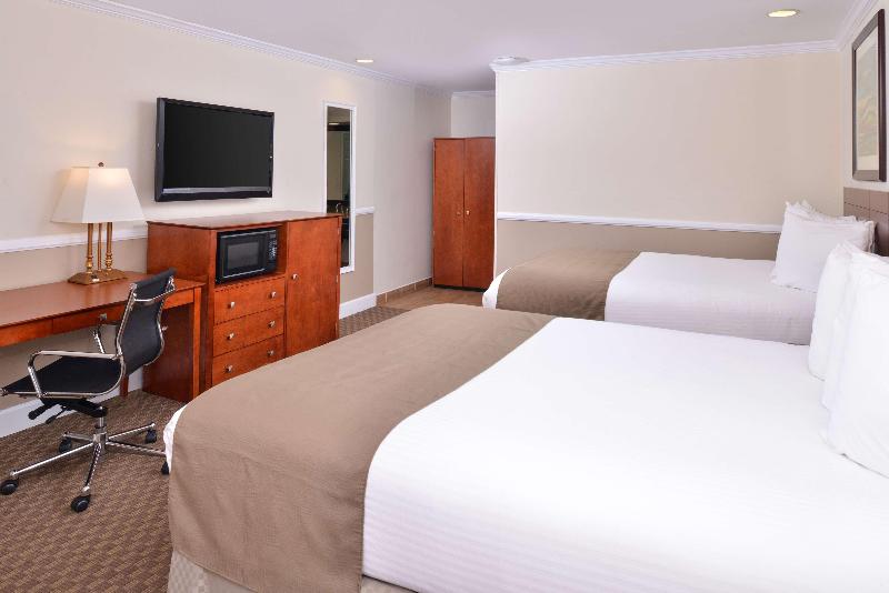 سوییت, Howard Johnson By Wyndham Anaheim Hotel & Water Playground