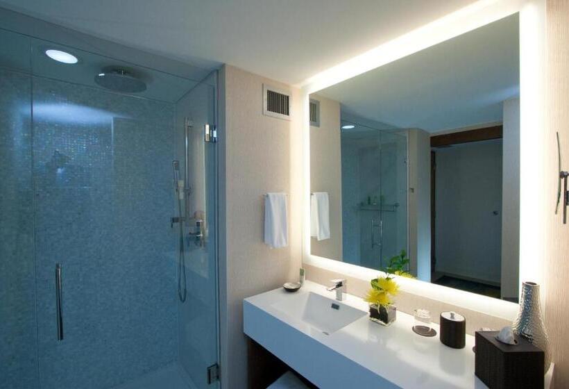 سوییت جونیور, Hyatt Regency Grand Cypress Resort