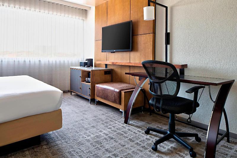 חדר סטנדרט עם מיטת קינג, San Antonio Marriott Northwest Medical Center