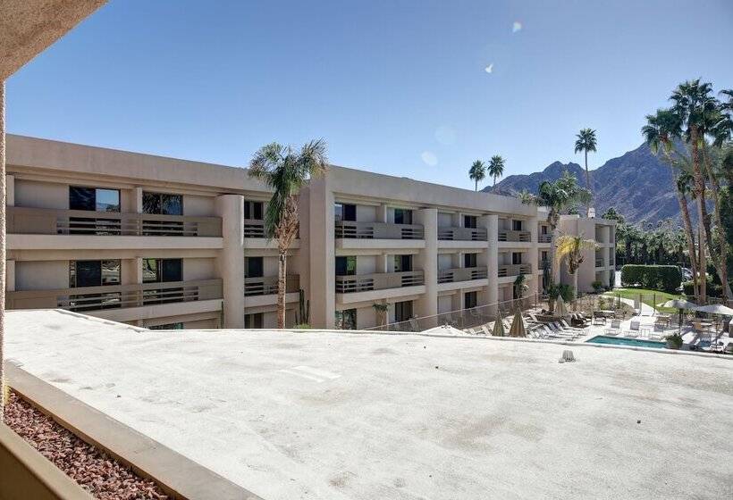 Люкс, Indian Wells Resort