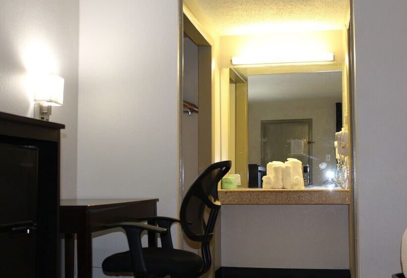 Номер Стандарт 2 Двуспальные Кровати, Days Inn By Wyndham Wrightstown Mcguire Afb Bordentown