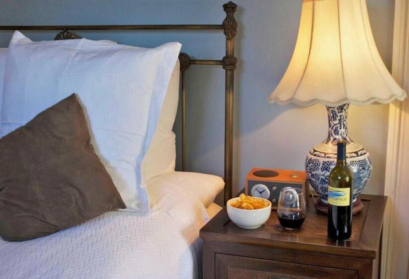 Номер Стандарт, Mill House Inn
