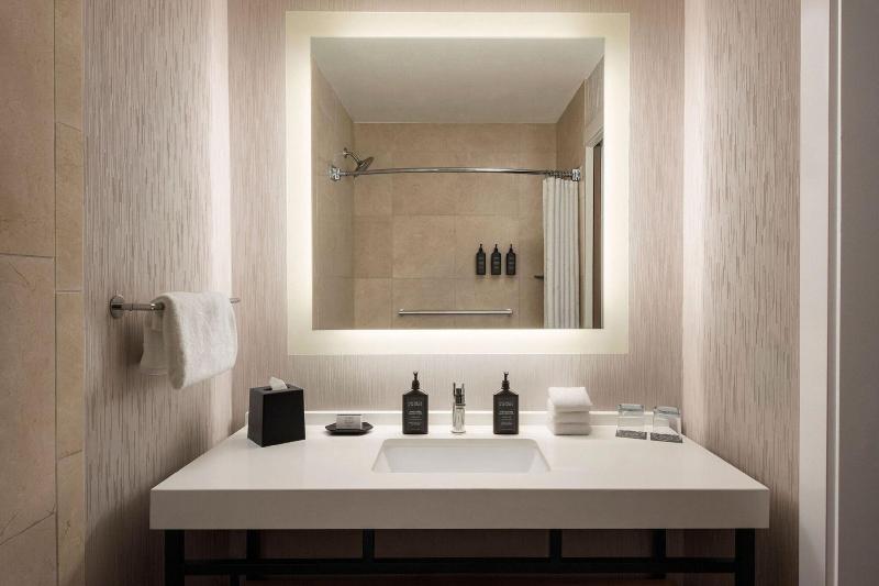 스탠다드 룸 킹사이즈 침대, Sheraton La Jolla