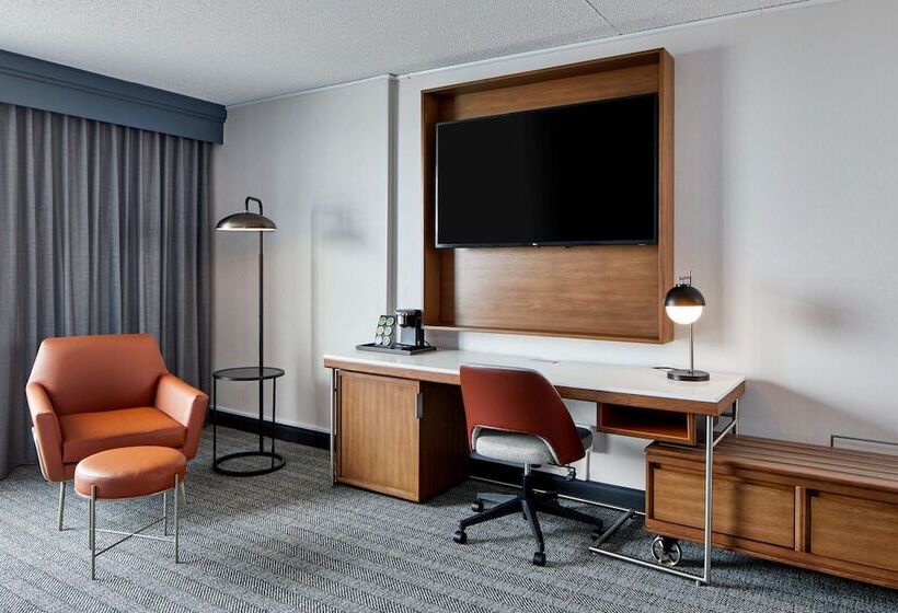 이그제큐티브 룸, Courtyard By Marriott Detroit Downtown