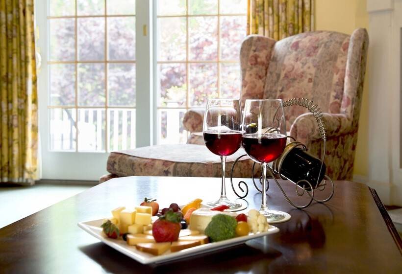 Номер Deluxe, Queen Anne Inn