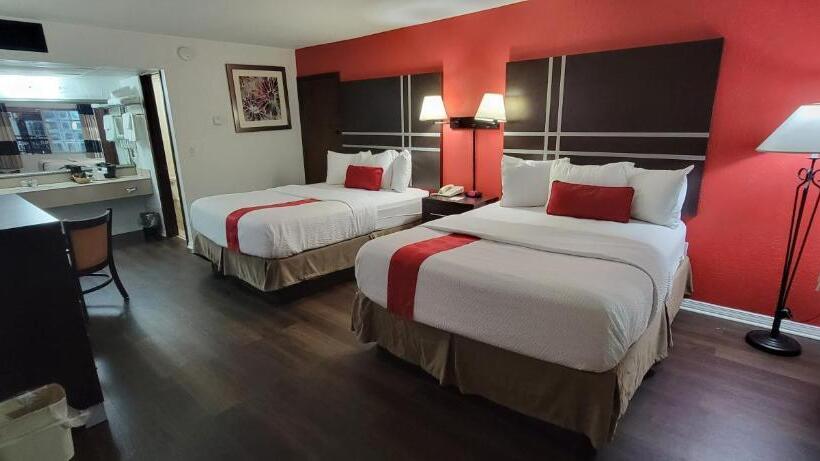 חדר סטנדרט עם מיטת קווין, Ramada By Wyndham Mountain Home