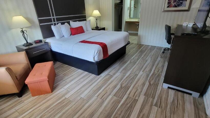 חדר דלוקס עם מיטת קינג, Ramada By Wyndham Mountain Home