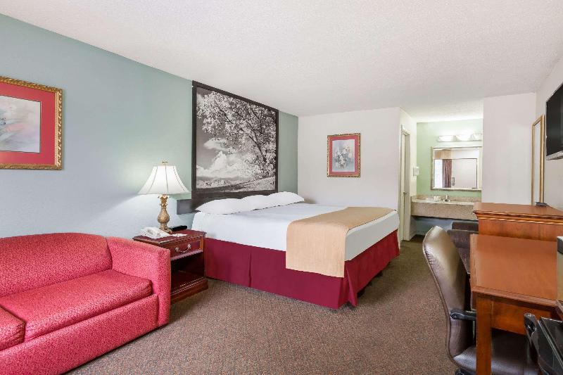 Стандартный Номер Кровать Кинг, Super 8 By Wyndham Garysburg/roanoke Rapids