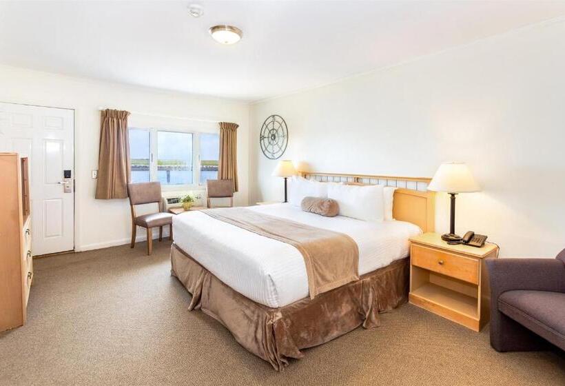 디럭스 룸 킹사이즈 침대, Provincetown Inn