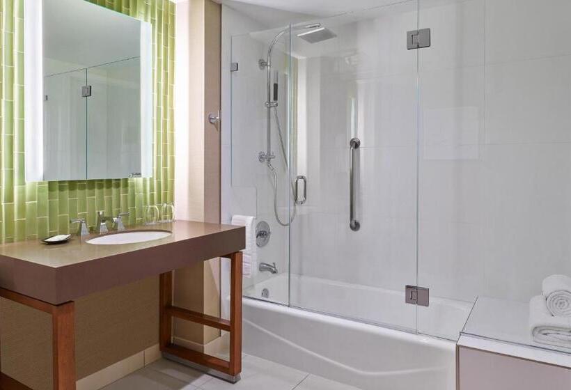 Classic Szoba Queen-Size Ággyal, The Westin San Diego Gaslamp Quarter