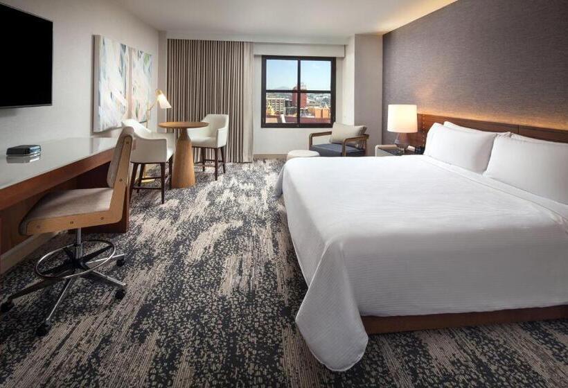 Deluxe Szoba Kind Size Bed, The Westin San Diego Gaslamp Quarter