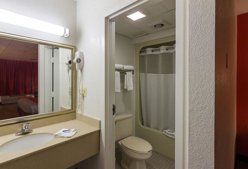 اتاق استاندارد با 2 تخت دوبل, Motel 6 Groton, Ct  Casinos Nearby