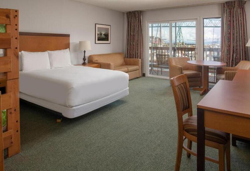 Семейный Номер, Astoria Riverwalk Inn