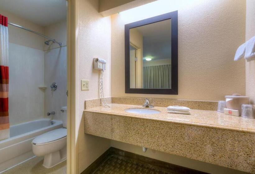 キングサイズベッドのデラックスルーム, Red Roof Inn Memphis East