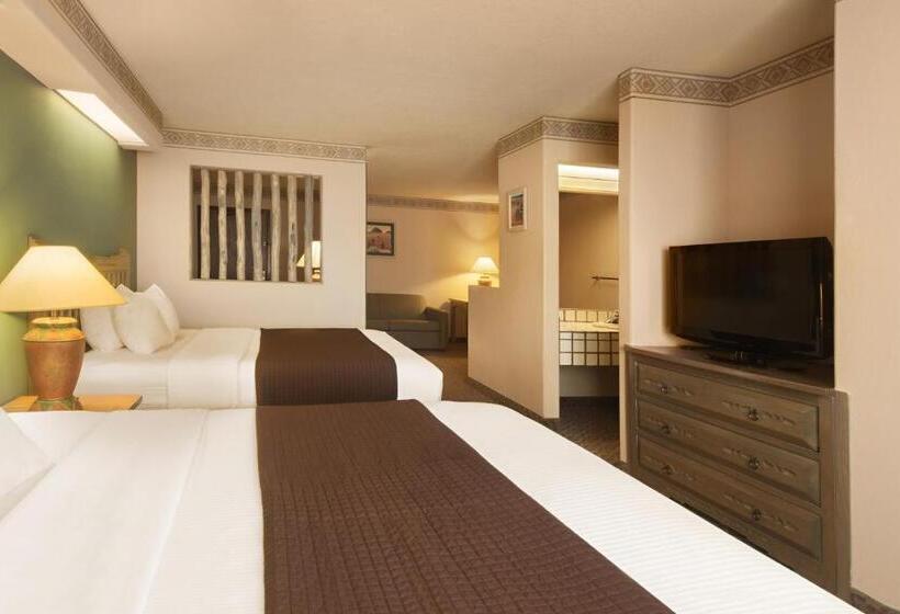 标准工作室, Sagebrush Inn & Suites