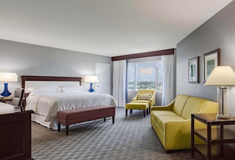 סוויטת קלאב, Sheraton Arlington