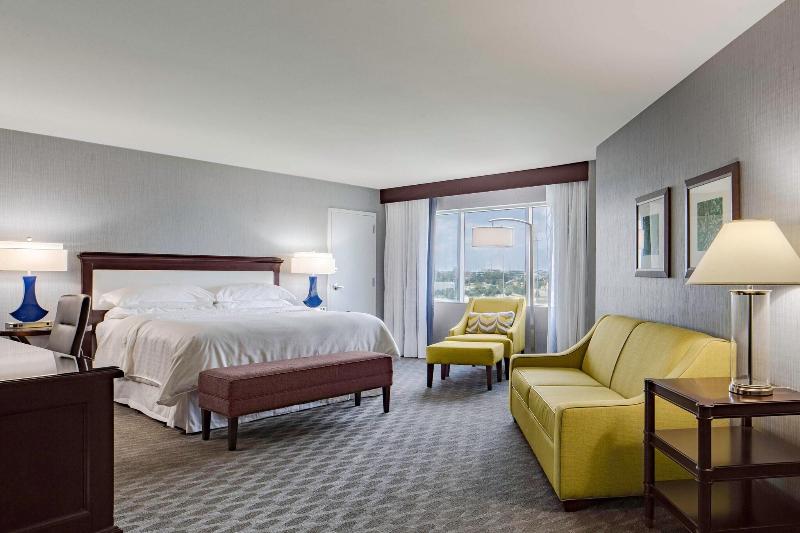 סוויטת ג'וניור מיטת קינג, Sheraton Arlington