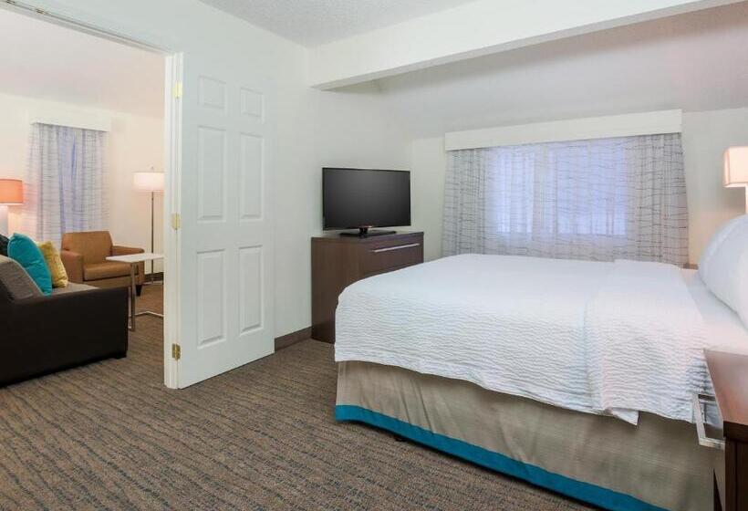 펜트하우스 스위트, Hawthorn Suites By Wyndham Tinton Falls