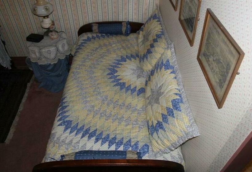 Номер Стандарт, Corners Mansion Inn   A Bed And Breakfast