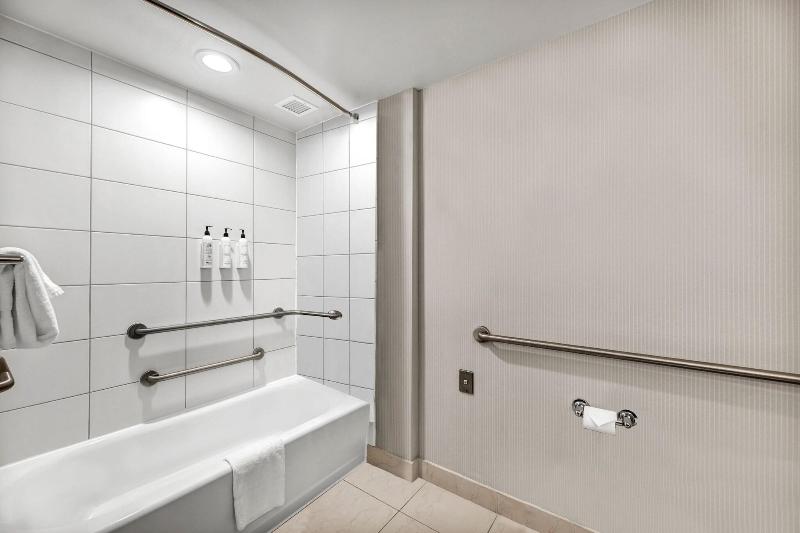 Стандартный Номер Кровать Кинг, Delta Hotels By Marriott Mount Pleasant