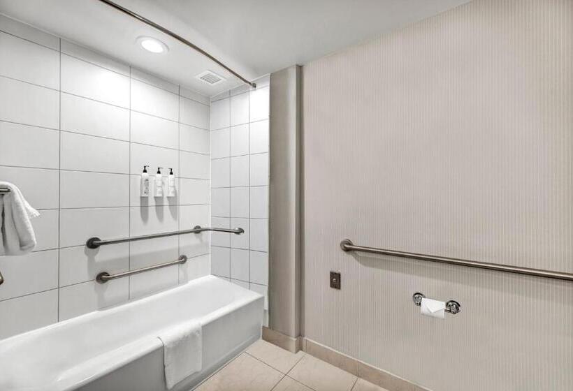 Стандартный Номер Кровать Кинг, Delta Hotels By Marriott Mount Pleasant