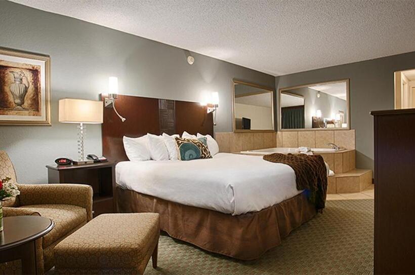 Номер Deluxe Кровать Кинг, Seville Plaza Hotel, Trademark Collection By Wyndham